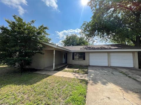 512 Fairmont St, Clyde, TX 79510