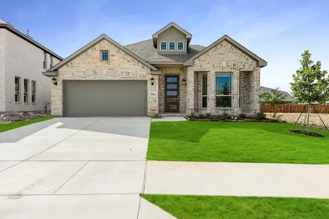 9044 Silver Dollar Dr, Fort Worth, TX 76131