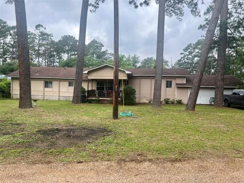 21068 Michelle Dr, Chandler, TX 75758