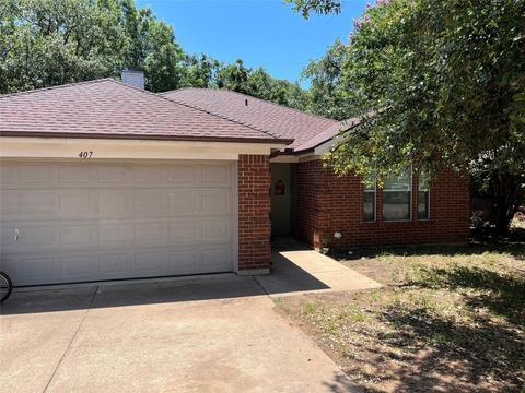 407 Redbud Ln, Tolar, TX 76476