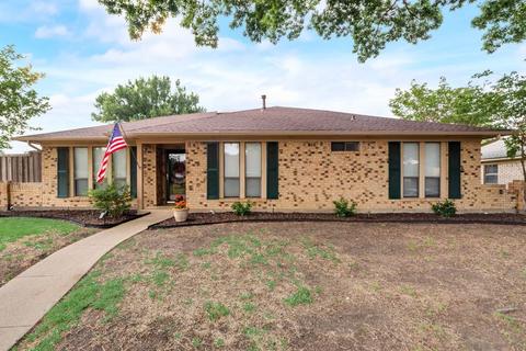 1821 Trowbridge St, Garland, TX 75044
