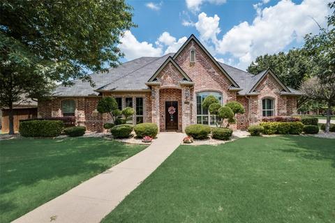 1040 Chesapeake Dr, Mansfield, TX 76063