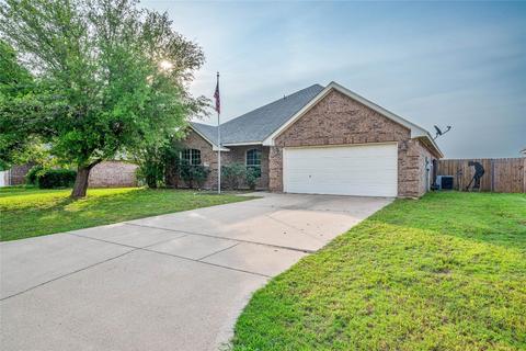 330 Wintergreen Ct, Weatherford, TX 76085