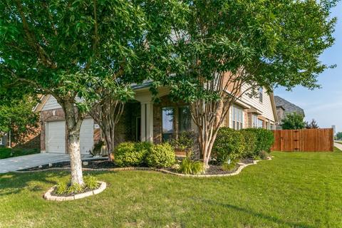 545 Goldstone Ln, Fort Worth, TX 76131