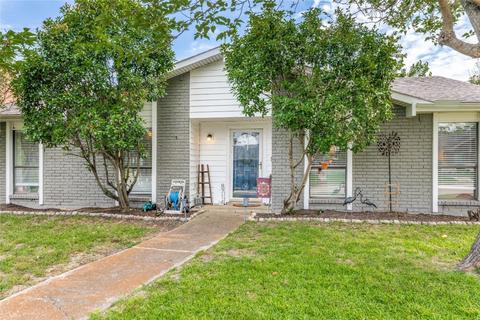 8714 Millwood Dr, Rowlett, TX 75088