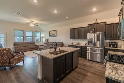 470 Pleasant Hill Ln, Fate, TX 75189