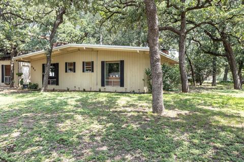 121 Rosedale Ave, Keene, TX 76059