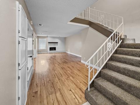 207 E Harwood Rd #47, Euless, TX 76039