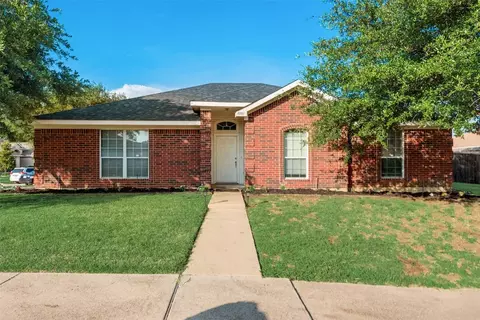 8001 Blue Duck Trl, Arlington, TX 76002