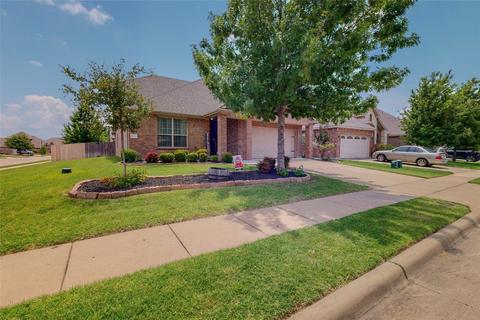 2211 Hartley Dr, Forney, TX 75126