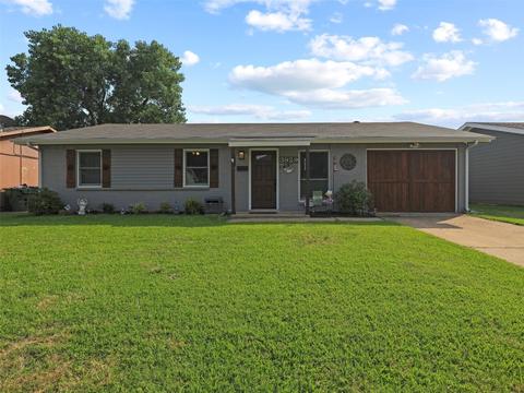 3929 Providence Dr, Garland, TX 75043