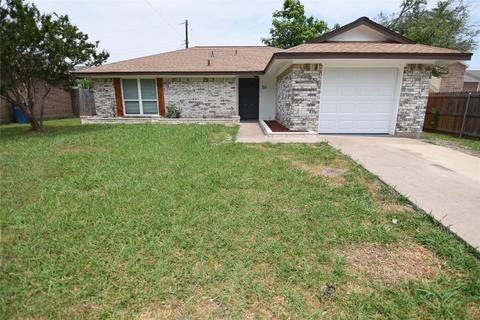 711 Cates Dr, Kaufman, TX 75142