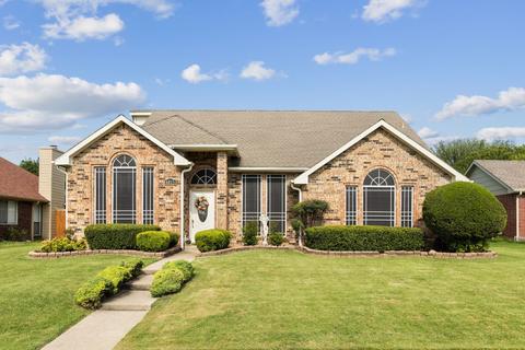 6013 Acapulco Dr, Rowlett, TX 75089