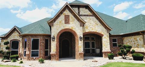 8611 Glenturret Dr, Red Oak, TX 75154