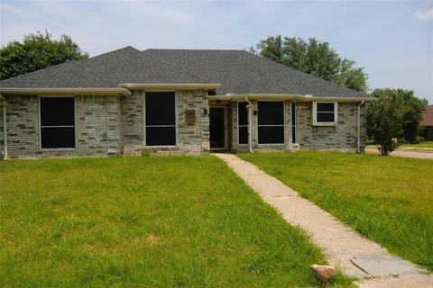 3131 Greenfield Ct, Mesquite, TX 75181