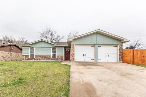 8721 Silver Creek Rd, White Settlement, TX 76108