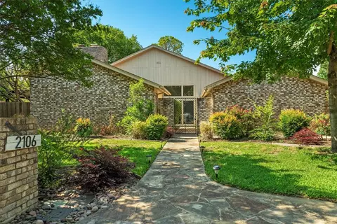 2106 Riverforest Ct, Arlington, TX 76017