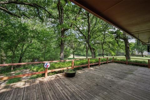210 Hastings Dr, Runaway Bay, TX 76426