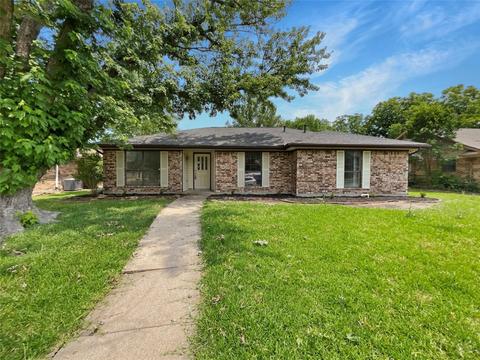 138 Ridgegate Dr, Garland, TX 75040