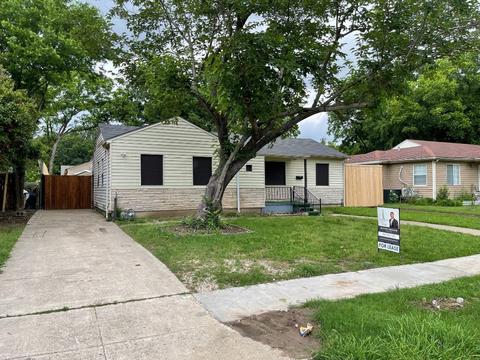 215 Collins Dr, Irving, TX 75060