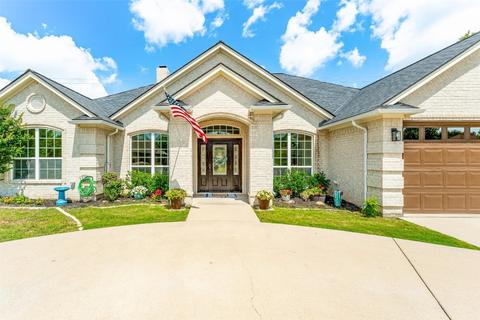 765 Bluebonnet Dr, Stephenville, TX 76401