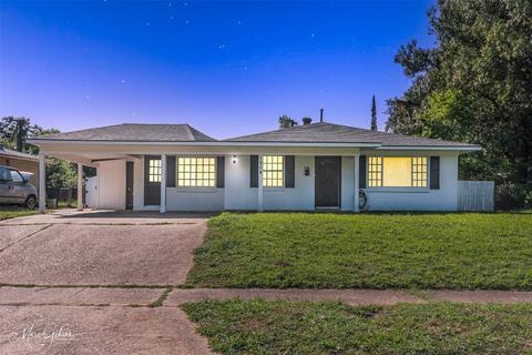 1804 Cambridge St, Bossier City, LA 71112