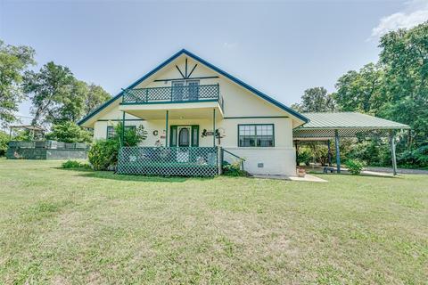 3125 Lumpkin Rd, Italy, TX 76651