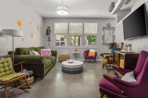 201 W Lancaster Ave #111, Fort Worth, TX 76102