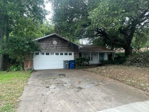 3056 Latham Dr, Dallas, TX 75229