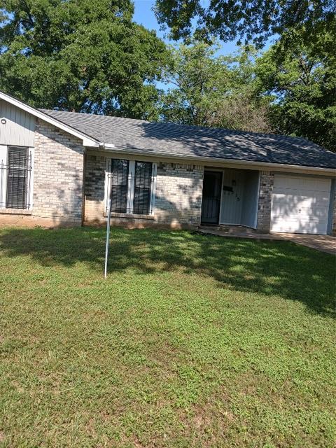 515 Forsythe Dr, Dallas, TX 75217