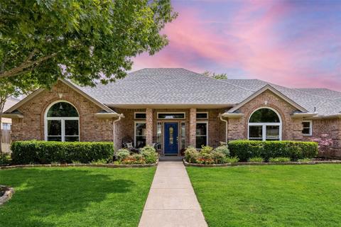 8200 Pecan Ridge Dr, North Richland Hills, TX 76182