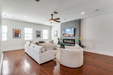 1405 Mccoy St #Q, Dallas, TX 75204
