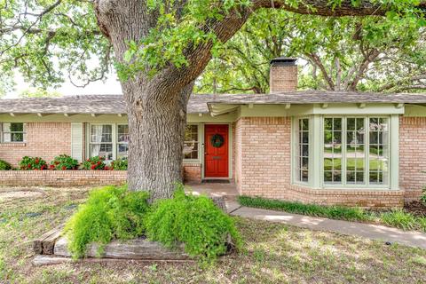 1800 W Overhill Dr, Stephenville, TX 76401