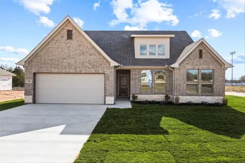 2102 Briarwood Dr, Bridgeport, TX 76426