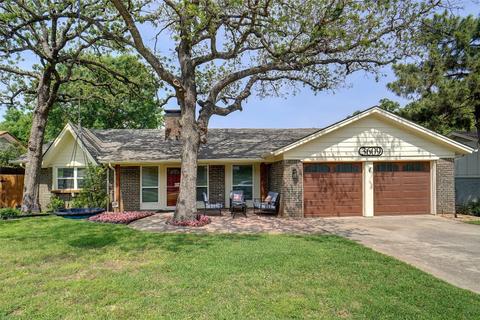 3609 Berwick Ln, Bedford, TX 76021
