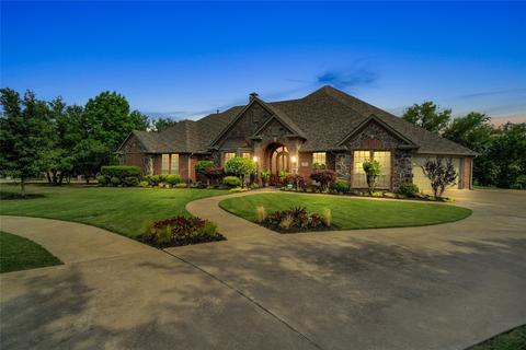 422 Mustang Dr, Sunnyvale, TX 75182