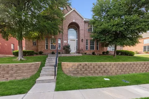 1209 Willowdale Ln, Irving, TX 75063