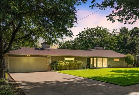921 E Franklin St, Hillsboro, TX 76645