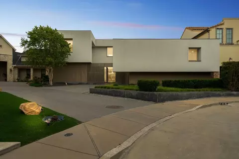 21 Winding Lake Dr, Dallas, TX 75230