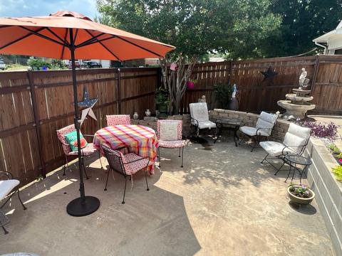 6500 High Meadow Ct, Watauga, TX 76148