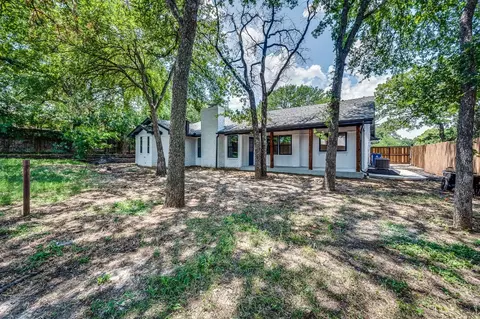 104 Alsbury Blvd, Burleson, TX 76028