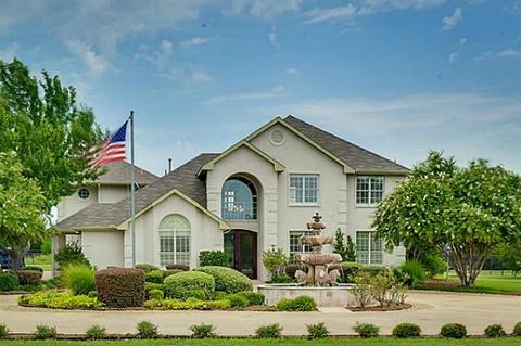 1116 S Joe Wilson Rd, Cedar Hill, TX 75104