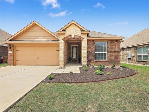 917 Princewood Dr, Denton, TX 76207
