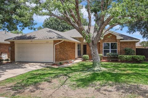 1060 Colony St, Flower Mound, TX 75028