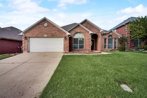 4741 Eagle Trace Dr, Fort Worth, TX 76244