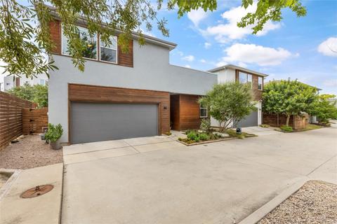9090 Hawser Dr, Dallas, TX 75218