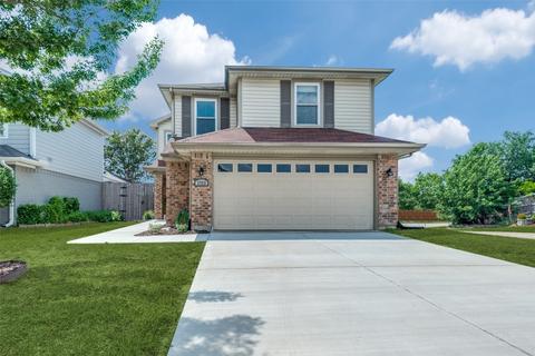 3723 Clover Hill Ln, Carrollton, TX 75007