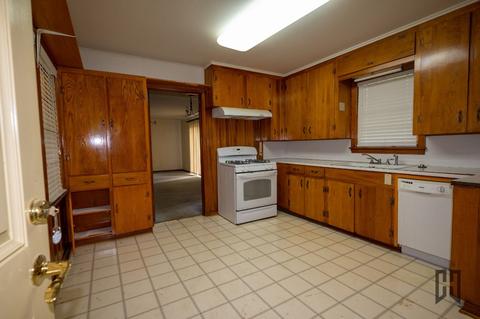 813 Claiborne St, Minden, LA 71055 photo 9