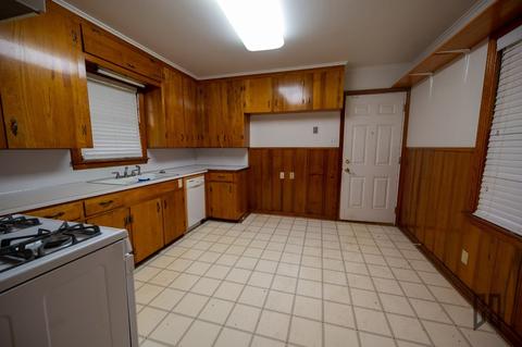 813 Claiborne St, Minden, LA 71055 photo 10