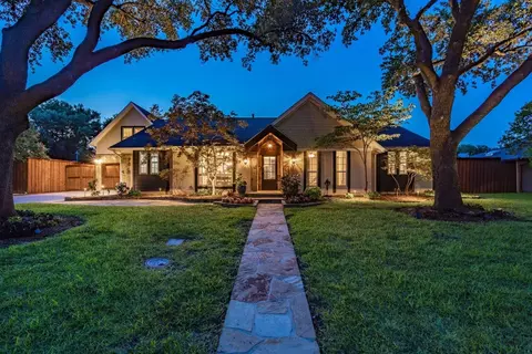 127 Sandy Oak Ln, Coppell, TX 75019